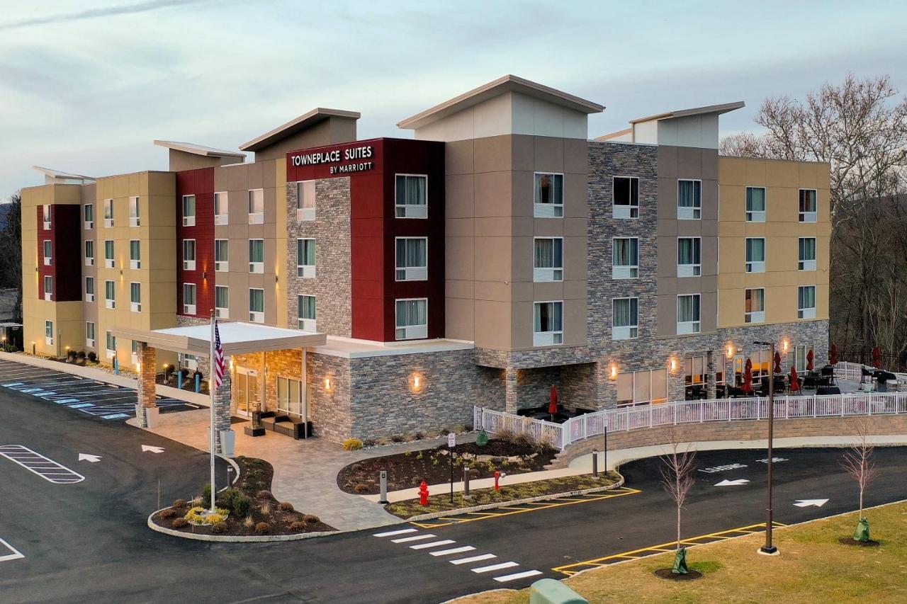 Towneplace Suites By Marriott Clinton Exterior photo